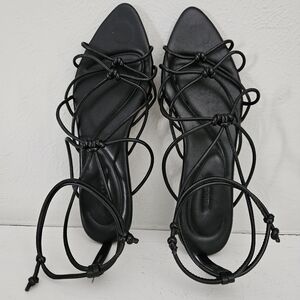 NWOT Vince Kenna Leather Sandal